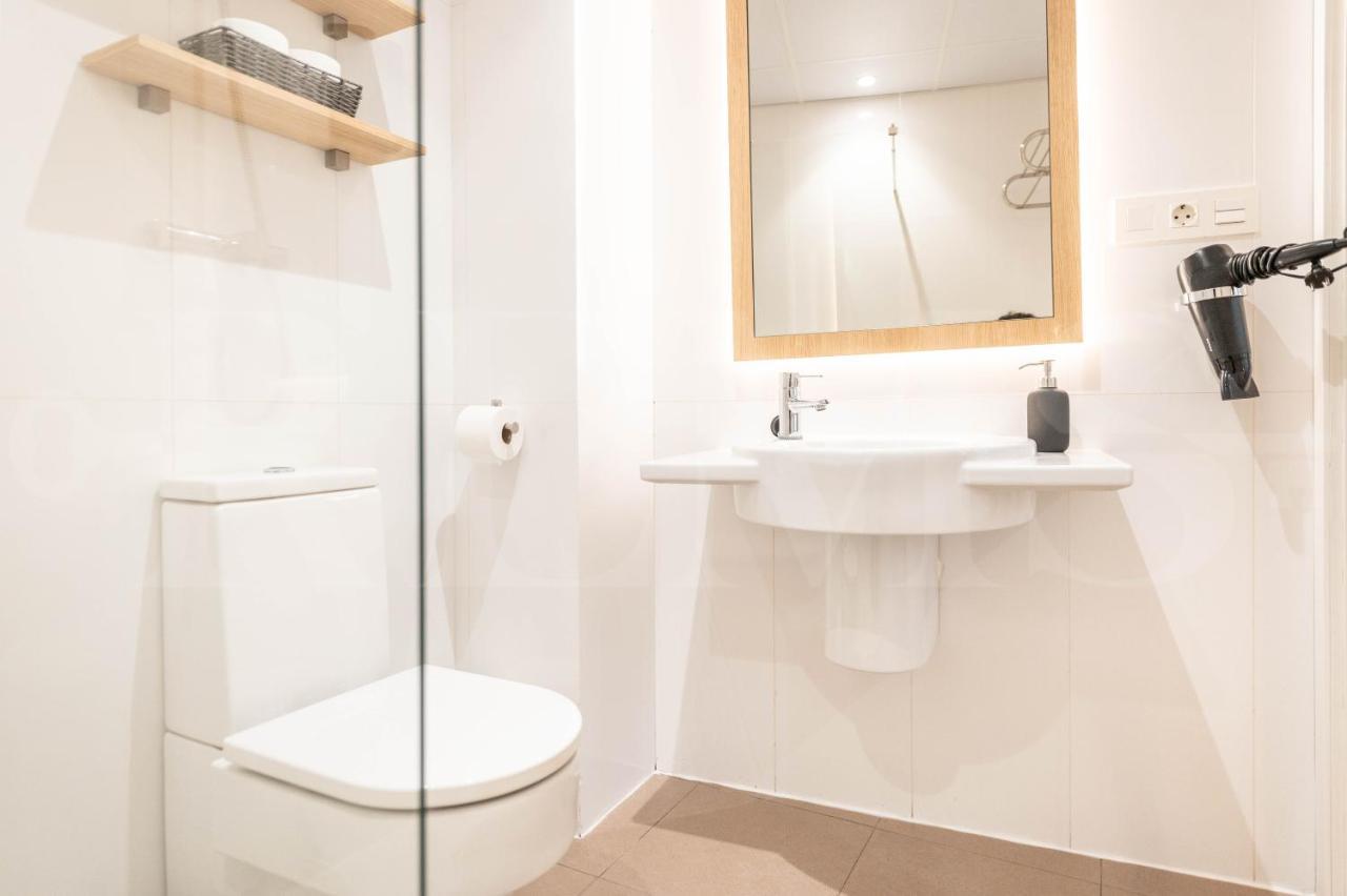 Elegant Studio In The Heart Of Malaga By Rems Bagian luar foto